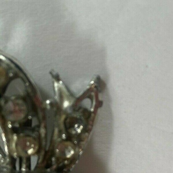 VINTAGE LARGE SILVER TONE 3D TIED RIBBON BOW PIN BROOCH - Picture 2 of 5